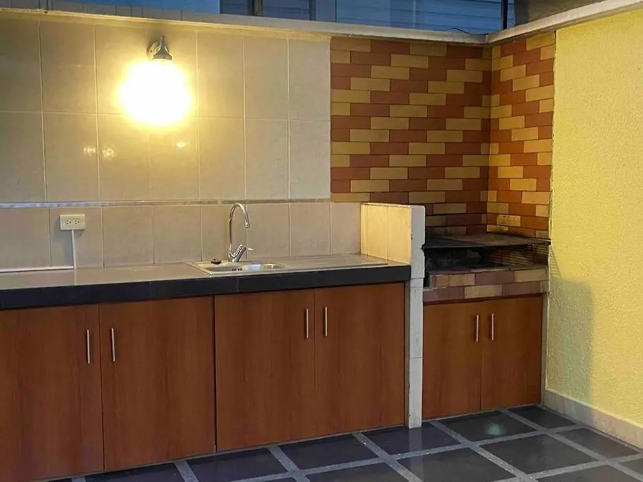 Suite En Av Republica Del Salvador Quicentro Norte Quito Ekwador